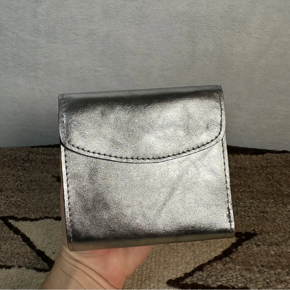Patricia Nash Antique Platinum silver wallet leather fold metallic‎